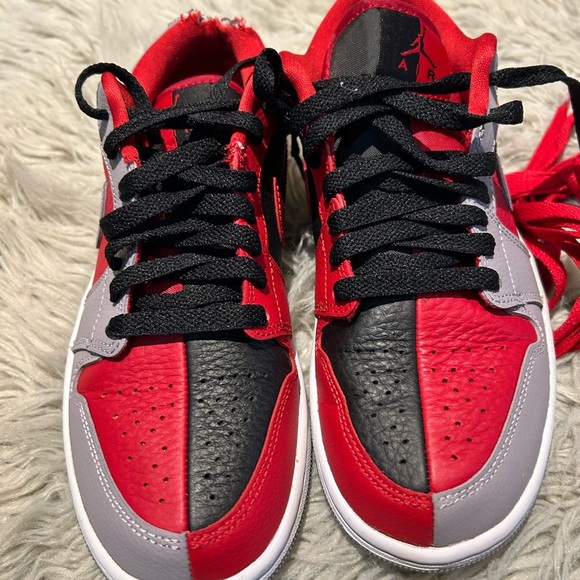 AIR JORDAN 1 LOW SE SPLIT SNEAKERS - Picture 10 of 13